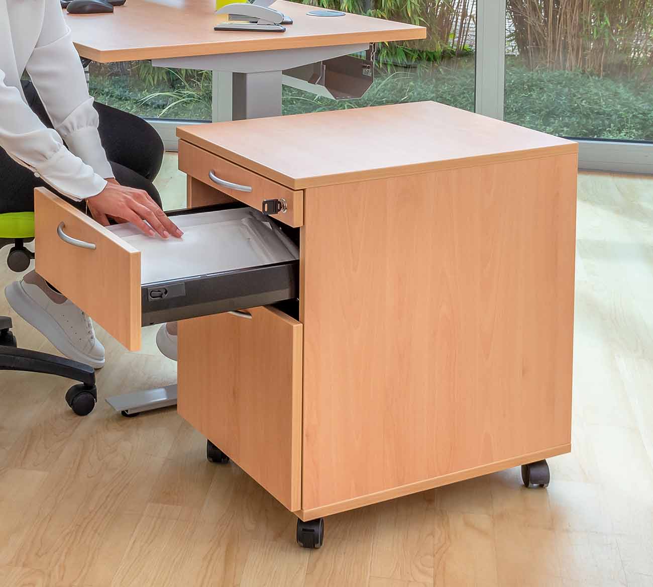 Flexeo® Schreibtisch-Container mit 3 Schubladen Anwendungsbild Flexeo® Schreibtisch-Container mit 3 Schubladen
