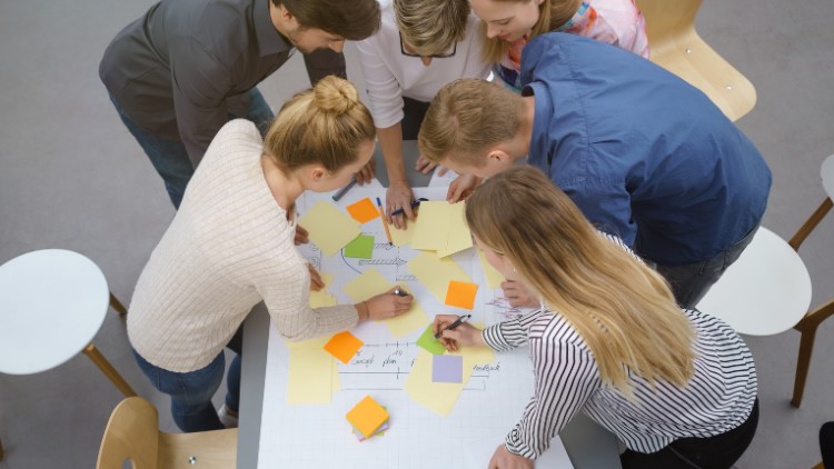 10 Tipps für erfolgreiche Teamsitzungen im Kindergarten.