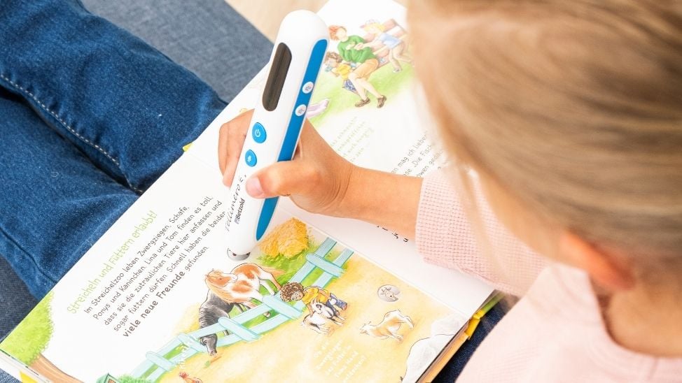 Mädchen arbeitet mit dem Tellimero Edu
