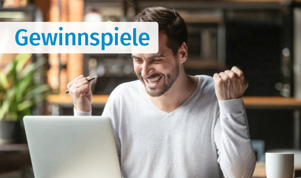 Mann freut sich über Gewinn