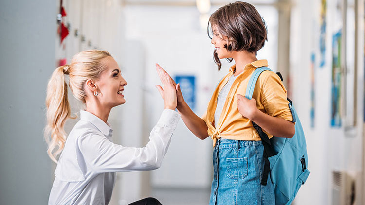 Lehrerin und Schülerin