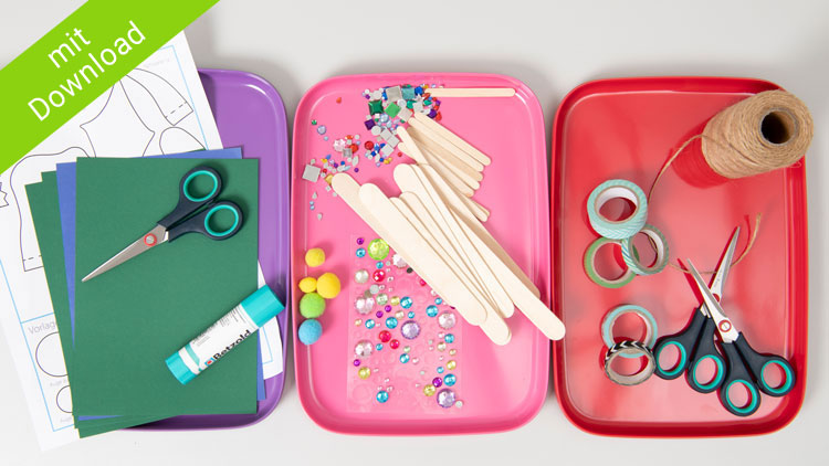 Tabletts mit Bastelmaterial